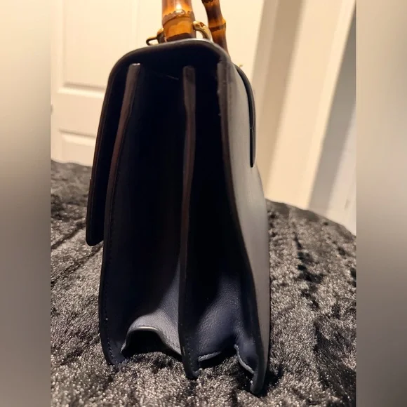 Gucci Navy and Red Shoulder Bag with Bamboo Handle - Picture 8 of 12